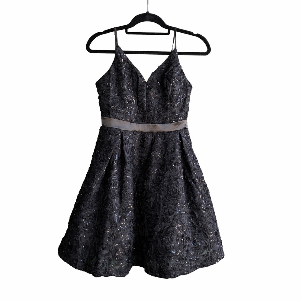 Taelynn large Black cocktail prom Dress NWT